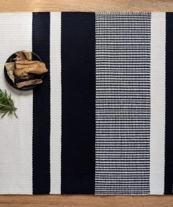 Kiliim Home Goods Black Hues Bath Mat