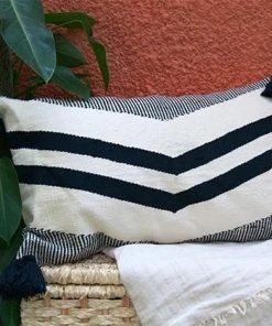 Kiliim Home Goods Valley Lumbar Pillow Cover