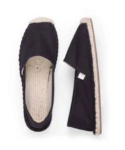 Kingdom Of Wow Men's Classic Espadrilles