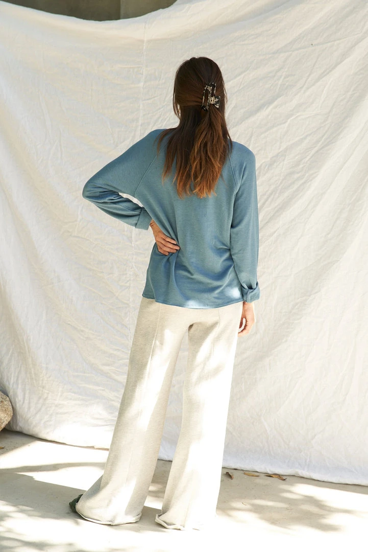 LA Relaxed Raw Modal Raglan Sweatshirt 2 LA Relaxed Raw Modal Raglan Sweatshirt