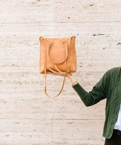 Purse & Clutch Larger Crossbody Handbag - Caramel Accessories