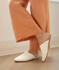 Nisolo Lima Slip On Mule - Bone Staff Favorites