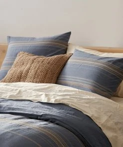 Coyuchi Home Goods Lobos Duvet Cover - Azure / Indigo