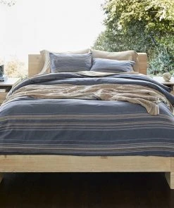 Coyuchi Home Goods Lobos Duvet Cover - Azure / Indigo