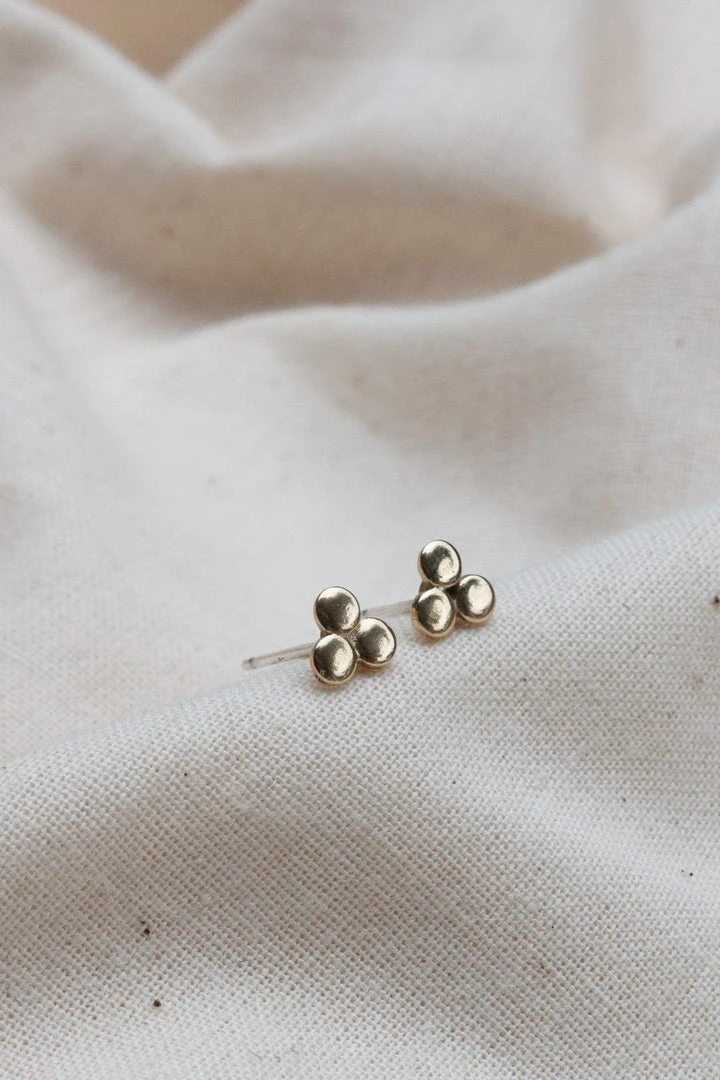 Yewo Jewelry Luwa Recycled Stud Earrings Yewo Jewelry Luwa Recycled Stud Earrings