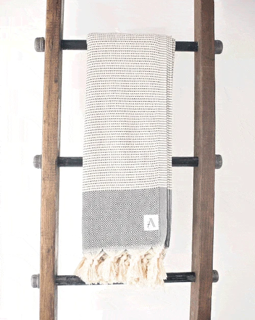 Amante Marketplace Magis Diamond Turkish Towel / Throw Blanket - Black 3 Amante Marketplace Magis Diamond Turkish Towel / Throw Blanket - Black