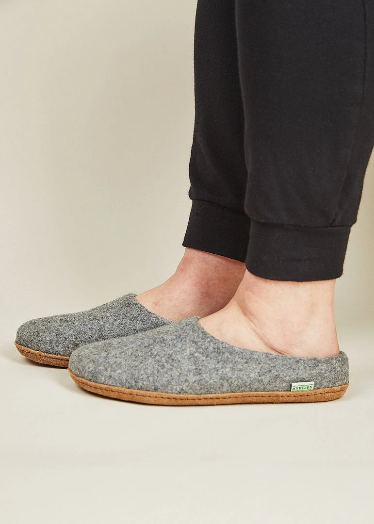 Kyrgies Men's Natural Sole Low Back Wool Slippers - Gray Kyrgies Men's Natural Sole Low Back Wool Slippers - Gray