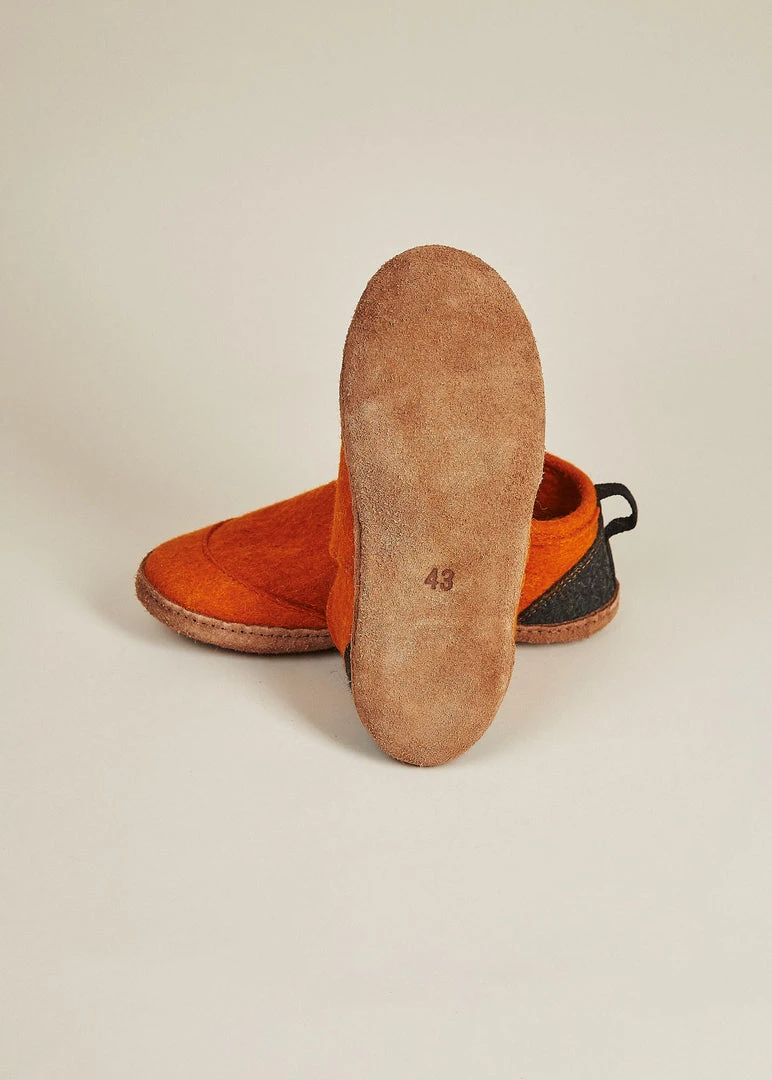 Kyrgies Men's Wool Tengries Slippers - Orange Kyrgies Men's Wool Tengries Slippers - Orange