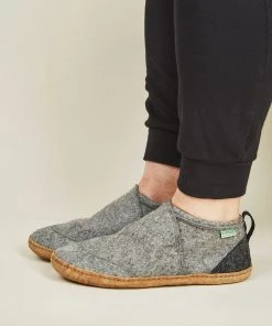 Kyrgies Men's Wool Tengries Slippers - Gray