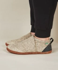 Kyrgies Men's Wool Tengries Slippers - Oatmeal Best Sellers
