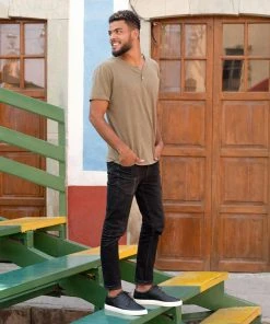 Nisolo Men's Diego Low Top Sneaker - Black 4 Nisolo Men's Diego Low Top Sneaker - Black