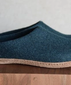 Kyrgies Men's Molded Sole Low Back Wool Slippers - Navy Best Sellers