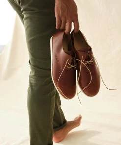 Nisolo Men's Lightweight Flex Derby - Brandy 5 Nisolo Men's Lightweight Flex Derby - Brandy