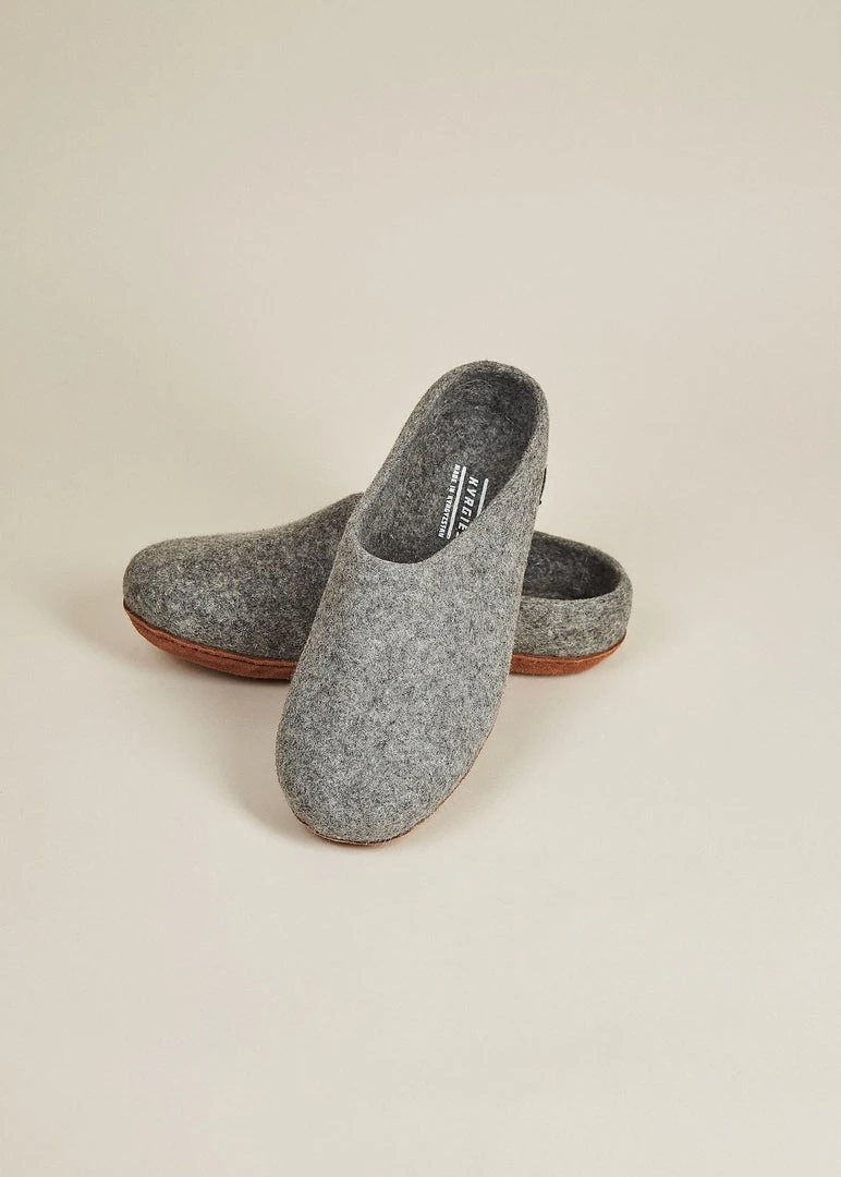 Kyrgies Best Sellers Men's Molded Sole Low Back Wool Slippers - Gray Kyrgies Best Sellers Men's Molded Sole Low Back Wool Slippers - Gray