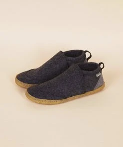 Kyrgies Men's Tengries Walkabout Wool Slippers 4 Kyrgies Men's Tengries Walkabout Wool Slippers