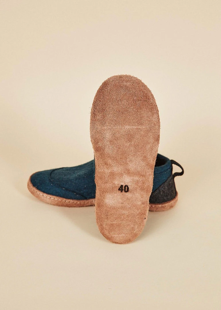 Kyrgies Men's Wool Tengries Slippers - Navy Kyrgies Men's Wool Tengries Slippers - Navy