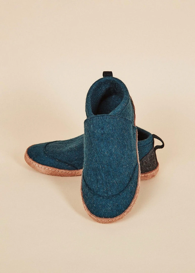 Kyrgies Men's Wool Tengries Slippers - Navy Kyrgies Men's Wool Tengries Slippers - Navy