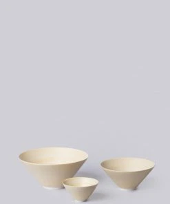 Middle Kingdom Conical Porcelain Bowl - Mango Kitchen + Dining