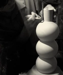 Middle Kingdom Glossy Mini Porcelain Vase 4