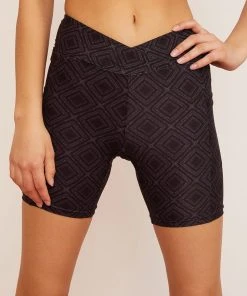 Wolven Activewear + Athleisure Midi Recycled Bike Short - Summit