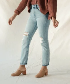 Nisolo Shoes All-Day Heeled Mule - Almond