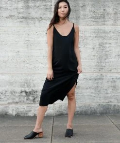 Nisolo All-Day Heeled Mule - Black