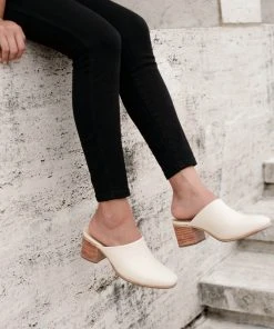 Nisolo All-Day Heeled Mule - Bone