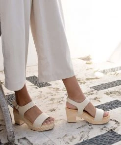 Nisolo All-Day Open Toe Clog