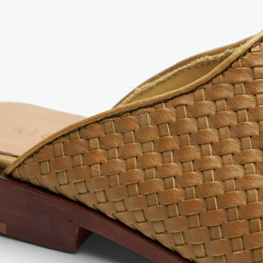 Nisolo Shoes Ama Woven Mule - Almond Nisolo Shoes Ama Woven Mule - Almond