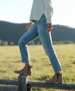 Nisolo Everyday Chelsea Boot - Almond Best Sellers