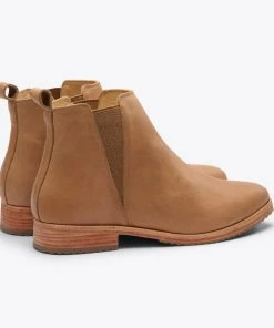 Nisolo Everyday Chelsea Boot - Almond Best Sellers
