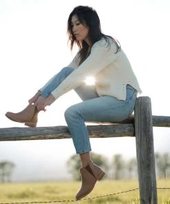 Nisolo Everyday Chelsea Boot - Almond Best Sellers