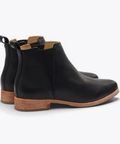 Nisolo Best Sellers Everyday Chelsea Boot - Black 7 Nisolo Best Sellers Everyday Chelsea Boot - Black