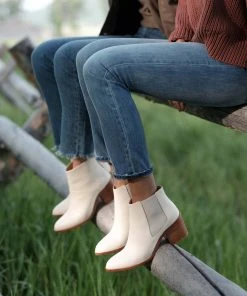 Nisolo Heeled Chelsea Boot - Bone Special Occasion
