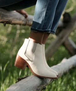 Nisolo Heeled Chelsea Boot - Bone Special Occasion