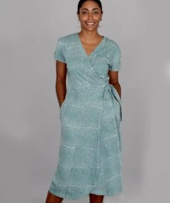 Passion Lilie Halley Jersey Wrap Dress 2 Passion Lilie Halley Jersey Wrap Dress