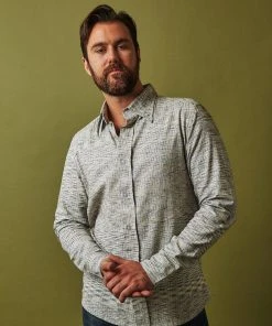 Passion Lilie Men's Timeless Button Down Shirt - Gray