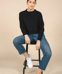 Poplinen Wilder Mock Neck Sweatshirt - Black