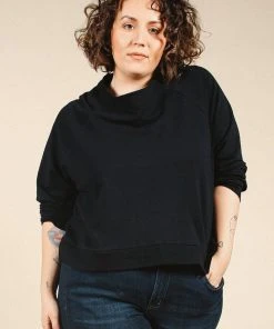 Poplinen Wilder Mock Neck Sweatshirt - Black