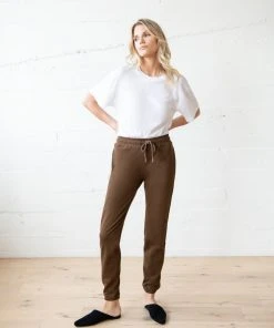 WVN All Star Jogger Activewear + Athleisure