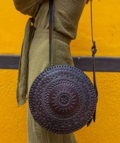 Purse & Clutch Embossed Circle Crossbody - Charcoal Accessories