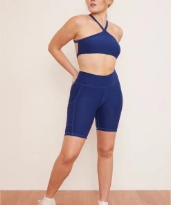 Wolven Recycled Pyramid Top - Indigo Activewear + Athleisure