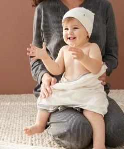 Coyuchi Remi Baby Blanket + Beanie Set - Undyed