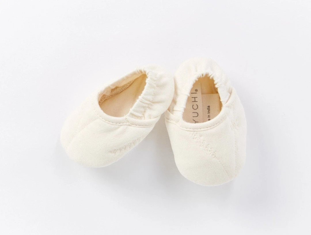 Coyuchi Remi Baby Booties - Undyed Coyuchi Remi Baby Booties - Undyed