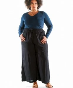 Tonlé Rib Upcycled V Neck Top