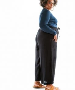 Tonlé Rib Upcycled V Neck Top