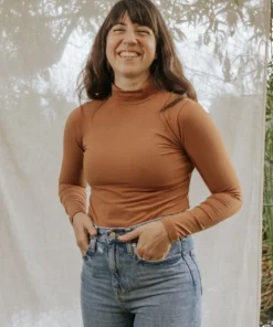 Mien Sol Mock Neck Long Sleeve Top