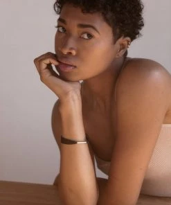 Stella Fluorescent Petite Strand Bracelet Jewelry