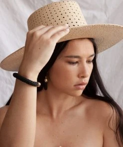 Stella Fluorescent Sea Rope Cuff