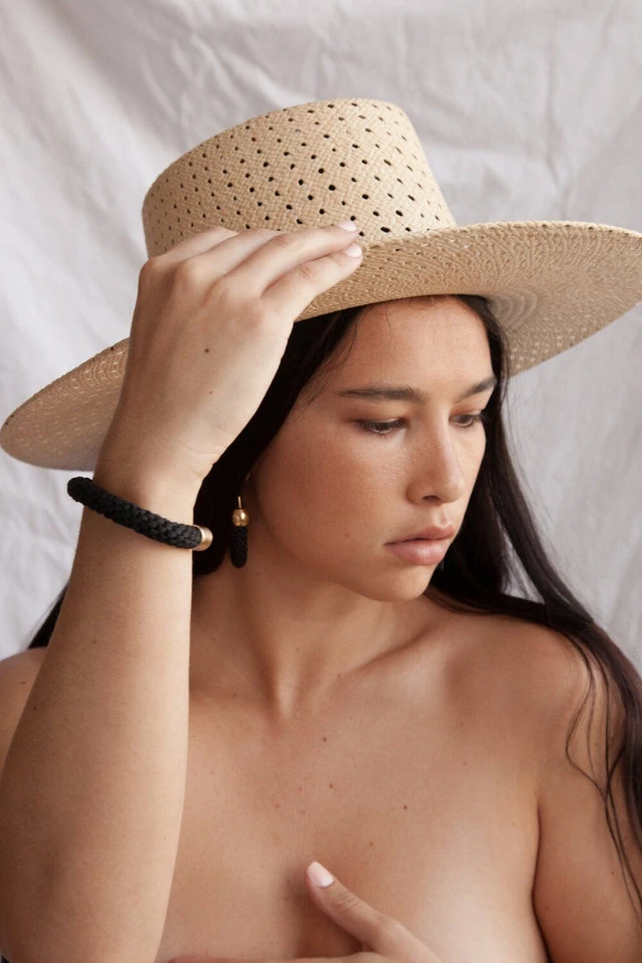 Stella Fluorescent Sea Rope Cuff Stella Fluorescent Sea Rope Cuff